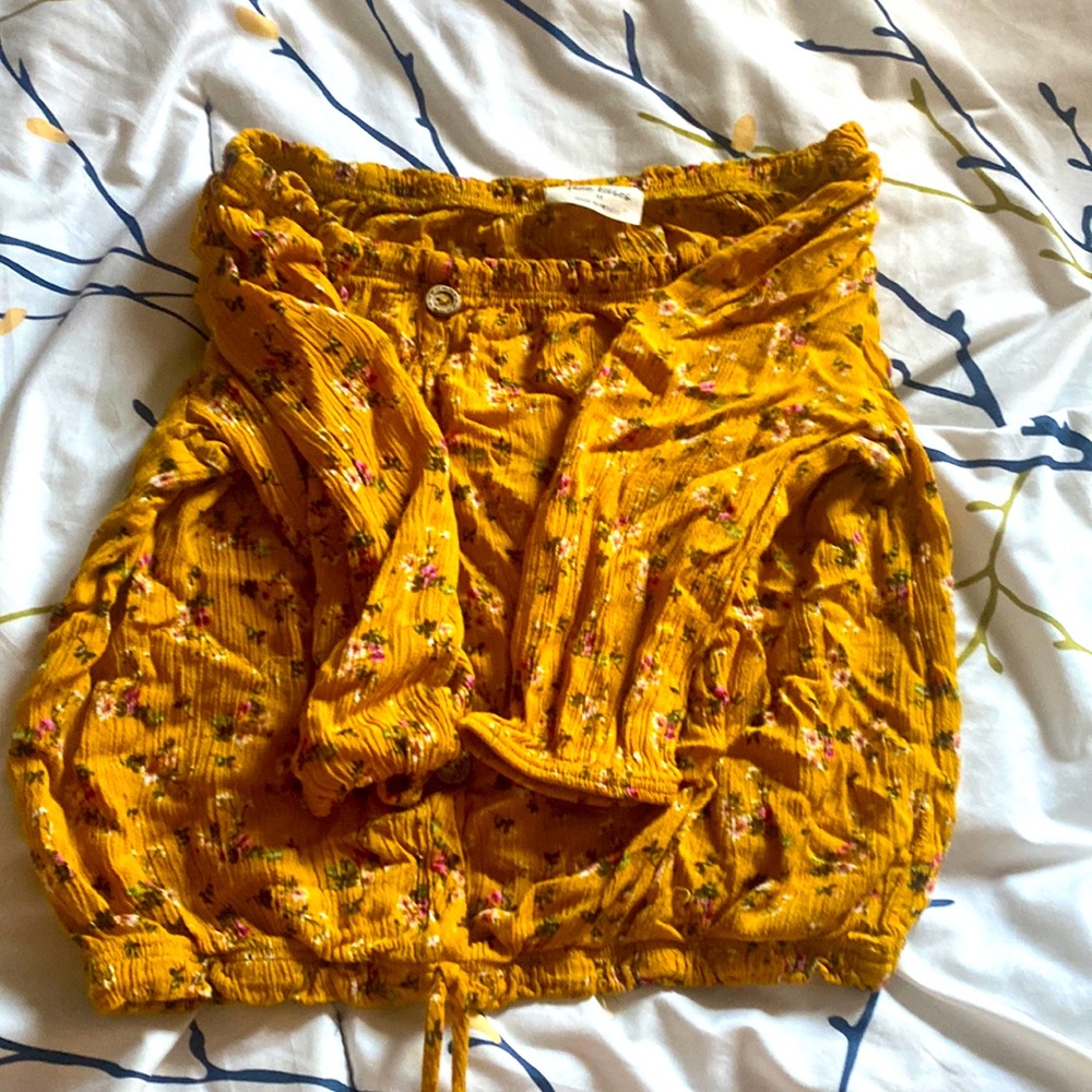 Yellow,off shoulder